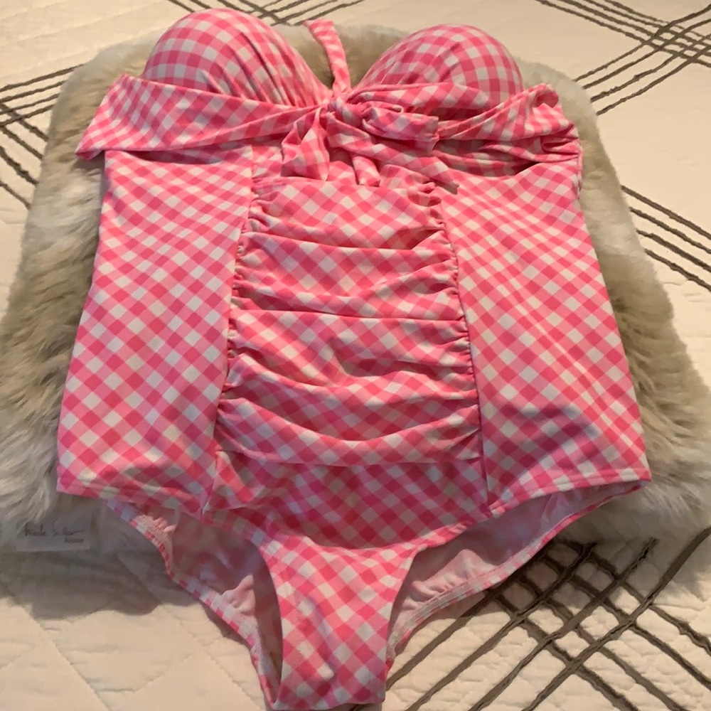 Love my curves one piece swimsuit.